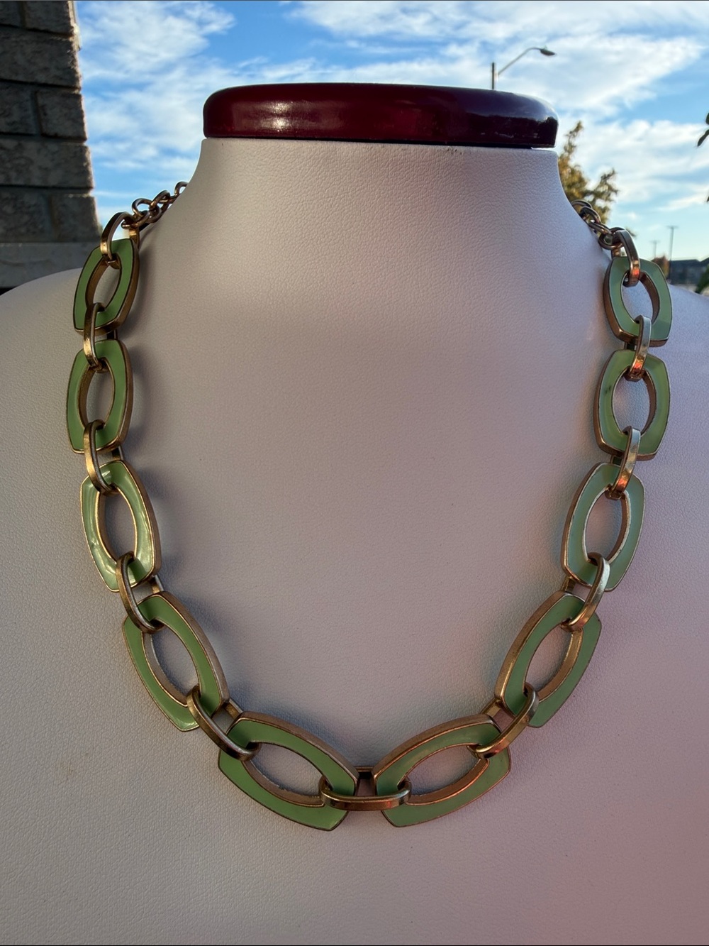 Mint Green Enamel Chain Necklace – Gold Tone – Excellent Condition